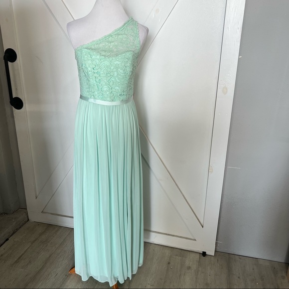 David’s bridal green one shoulder lace formal dress - Picture 1 of 16